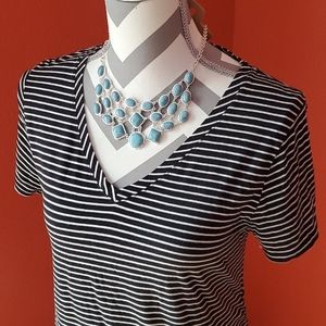 New Isabel Maternity V-Neck Shirred T-Shirt Top M